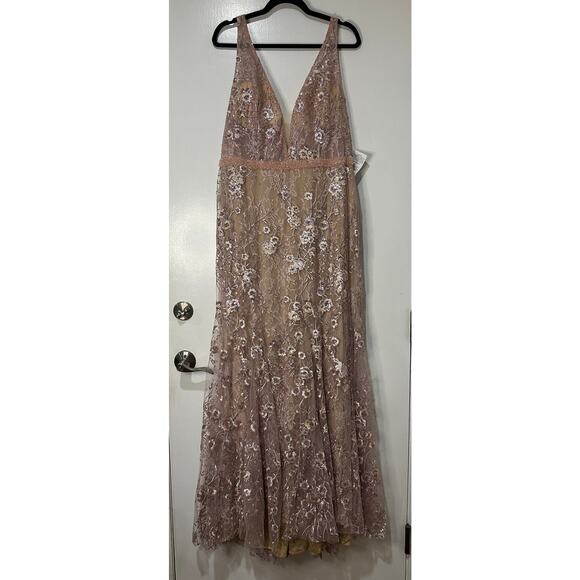 Mac Duggal Pink Floral Embellished Sleeveless Plunge Neck Gown Size 14 NWT 67481 - Picture 2 of 16